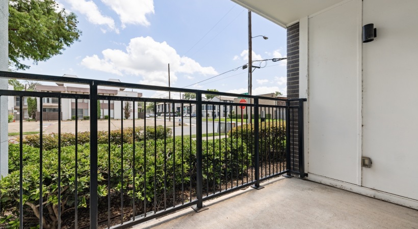 a spacious patio